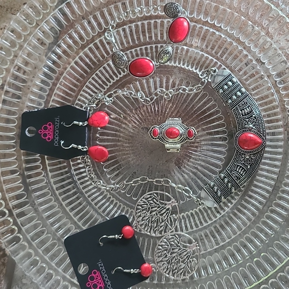5 Piece Paparazzi Set!!